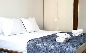 2F Saranda Apartment