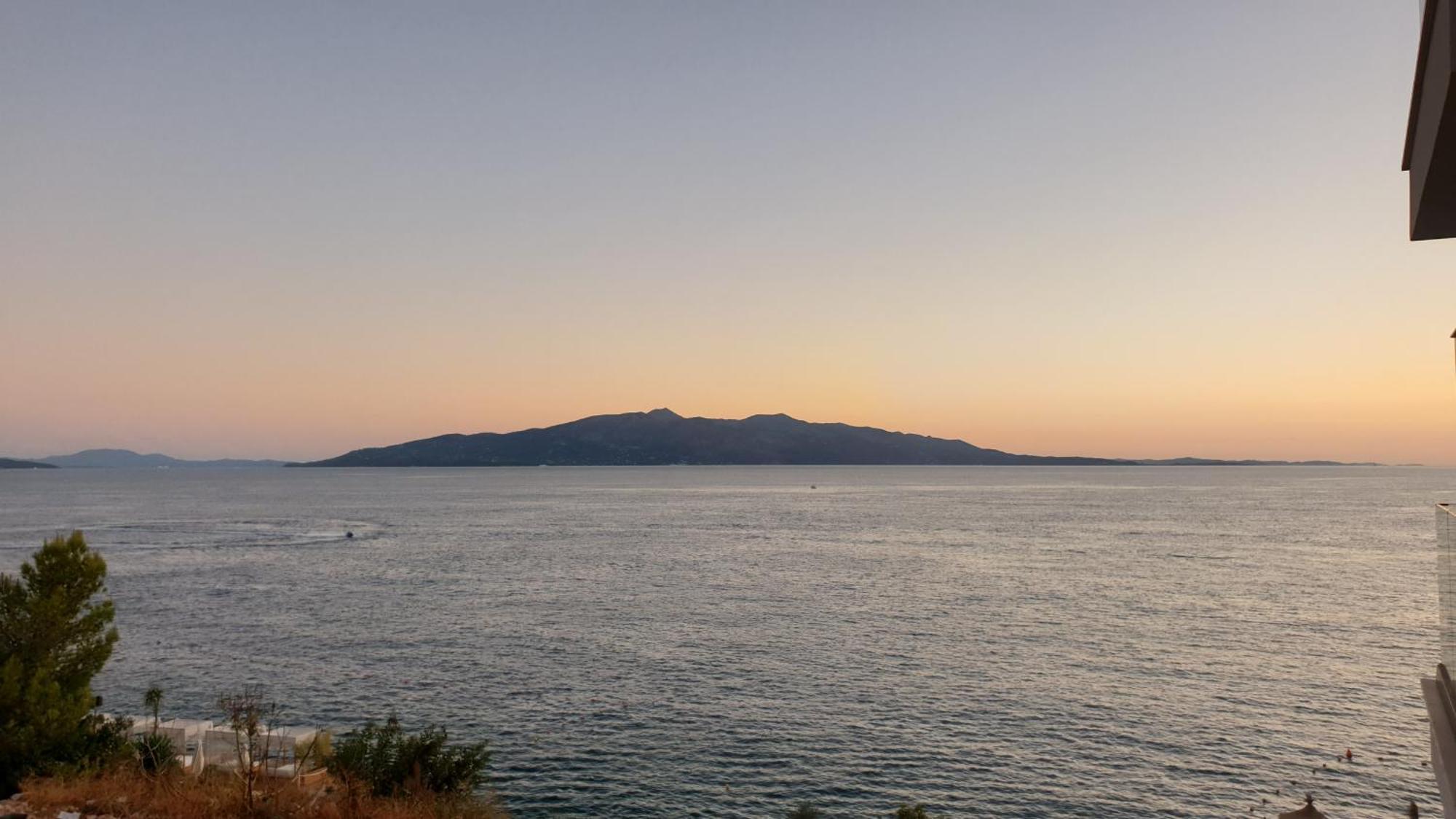 2F Saranda Apartment Zewnętrze zdjęcie