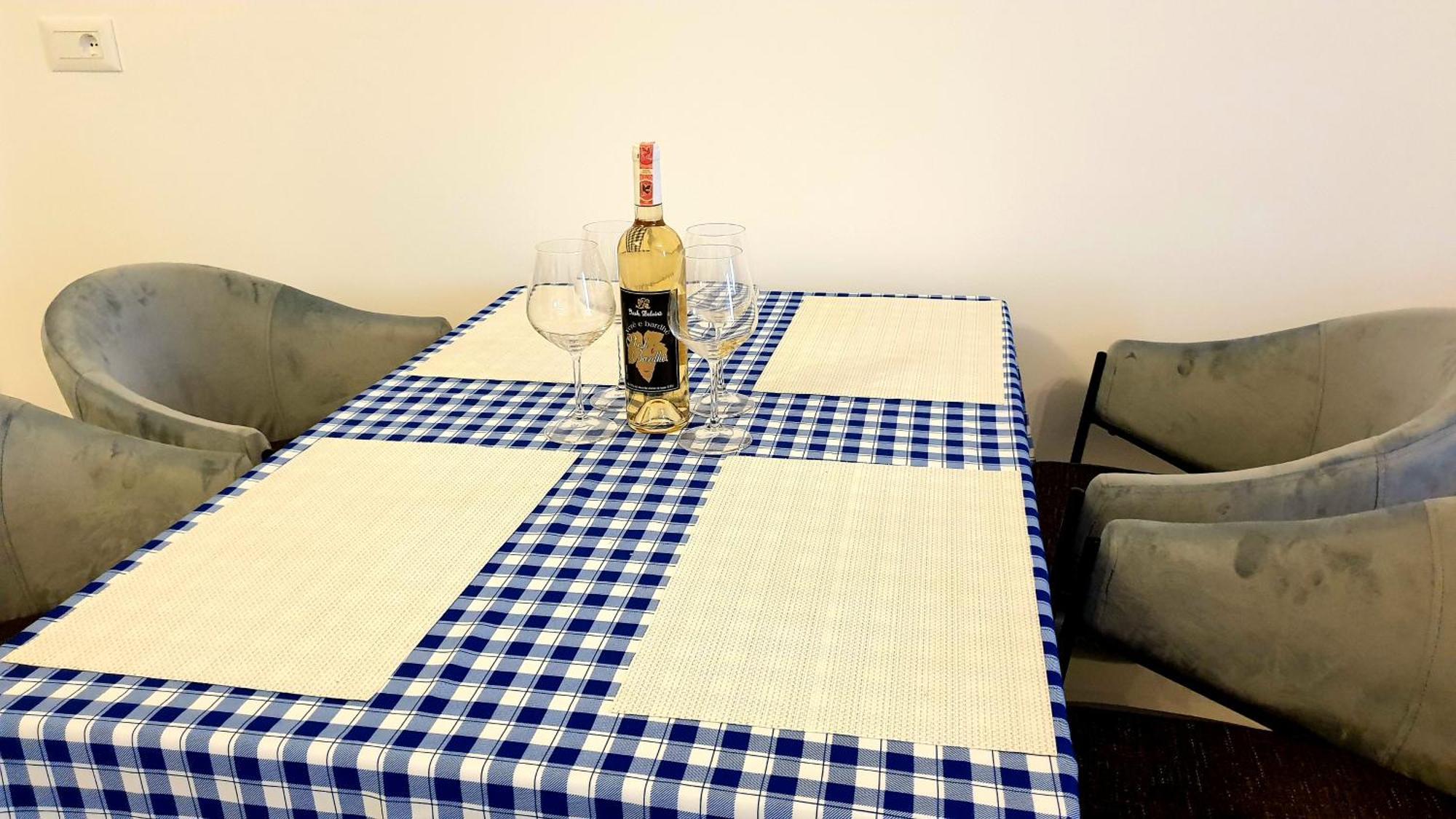 2F Saranda Apartment Zewnętrze zdjęcie
