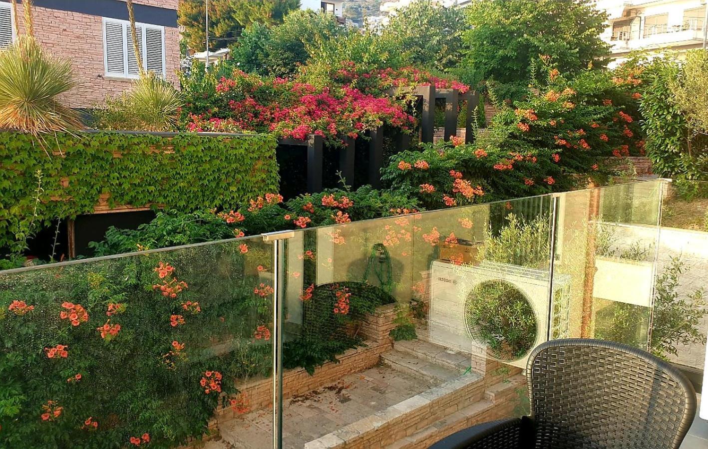 2F Saranda Apartment Zewnętrze zdjęcie